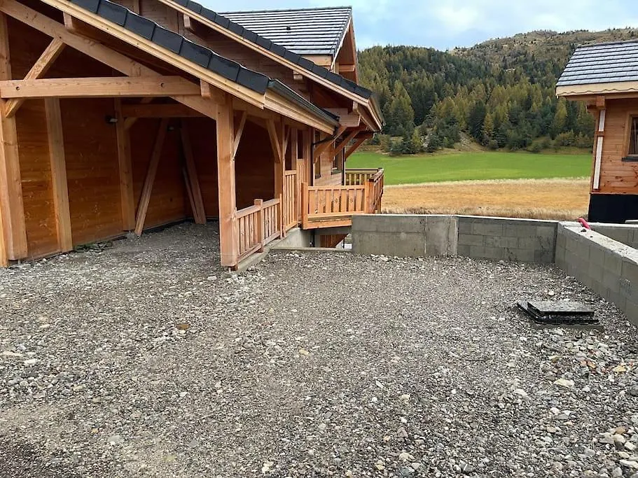 Appartement Lumineux Neuf Dans Bas De Chalet Le Douglas La Joue du Loup Apartment